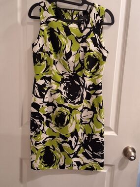 Ronni Nicole Green Black White Floral Sheath Dress